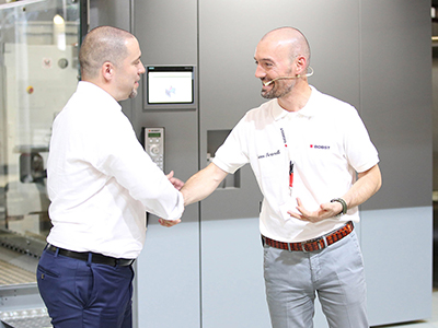 Foto Bobst Italia ha celebrado un evento de dos días sobre tecnologías de recubrimientos, mostrando los últimos avances y tendencias en recubrimiento con silicona y aplicaciones de films barrera.
